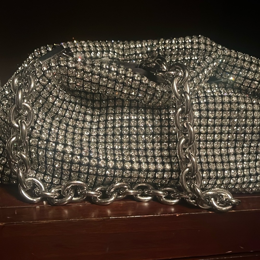 OUT OF STOCK!
Diva bling elegant bag - Picture 3 of 3